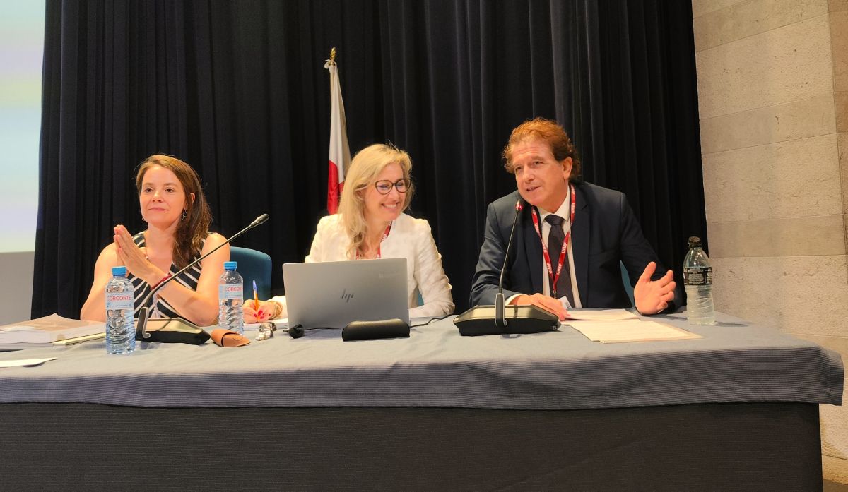 Susana de la Sierra, Isabel Jiménez y Juan Pedro Quintana 