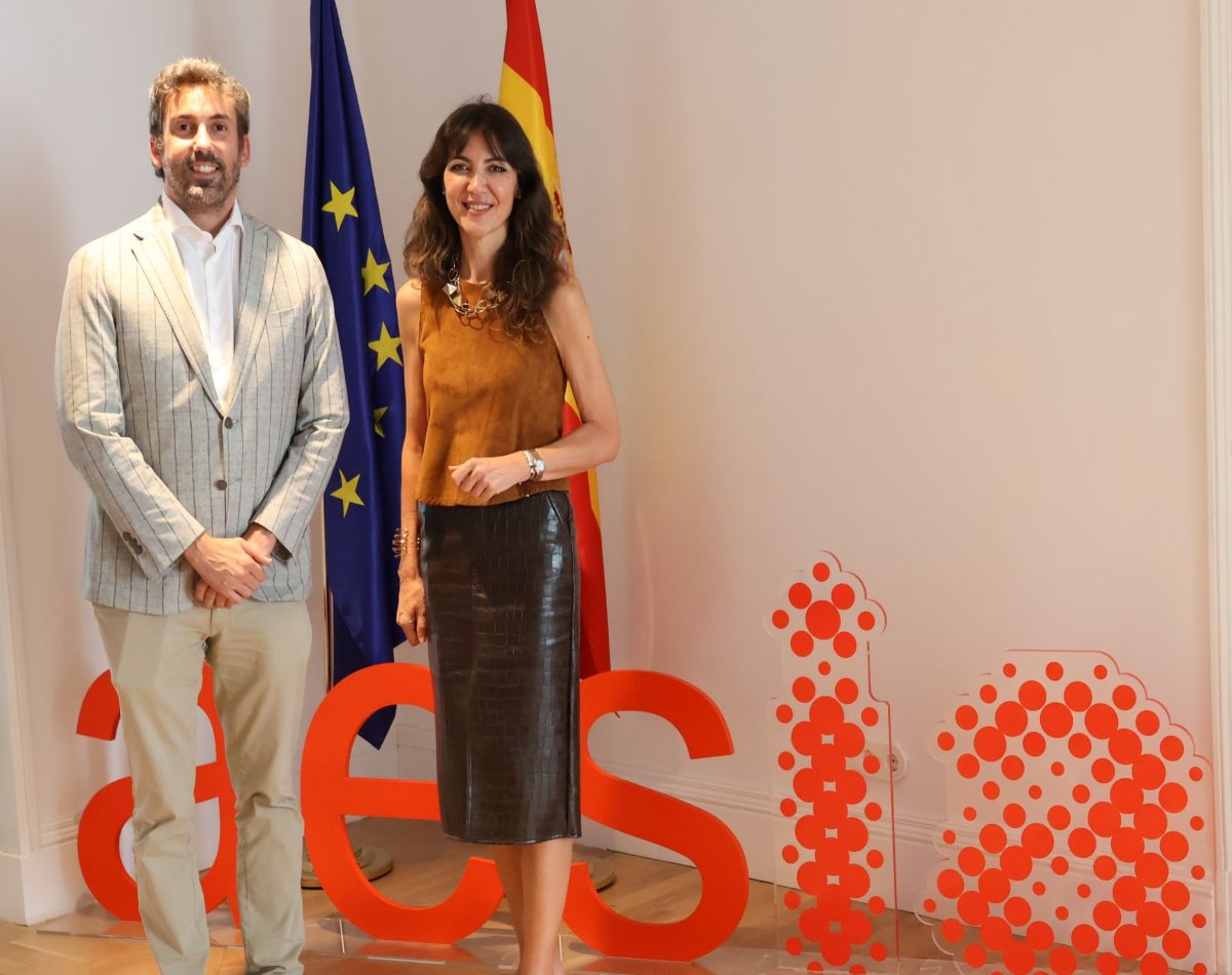 El director de AESIA, Alberto Gago, y la presidenta del Consejo de Transparencia, Concepción Campos