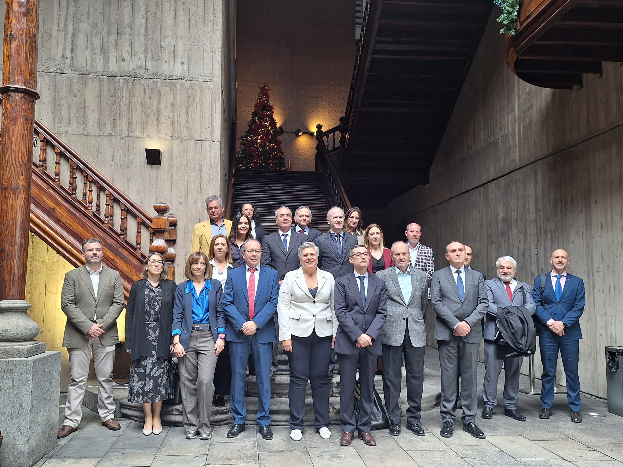 Representantes de los consejos y comisionados de transparencia en el décimo aniversario del Comisionado de Transparencia de Canarias 