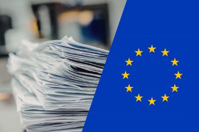 imagen de la bandera de Europa sobre unos documentos